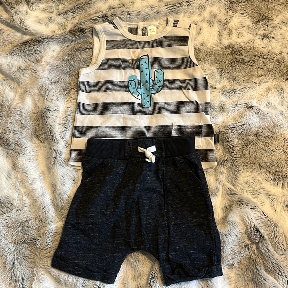 Petit lem baby outfit